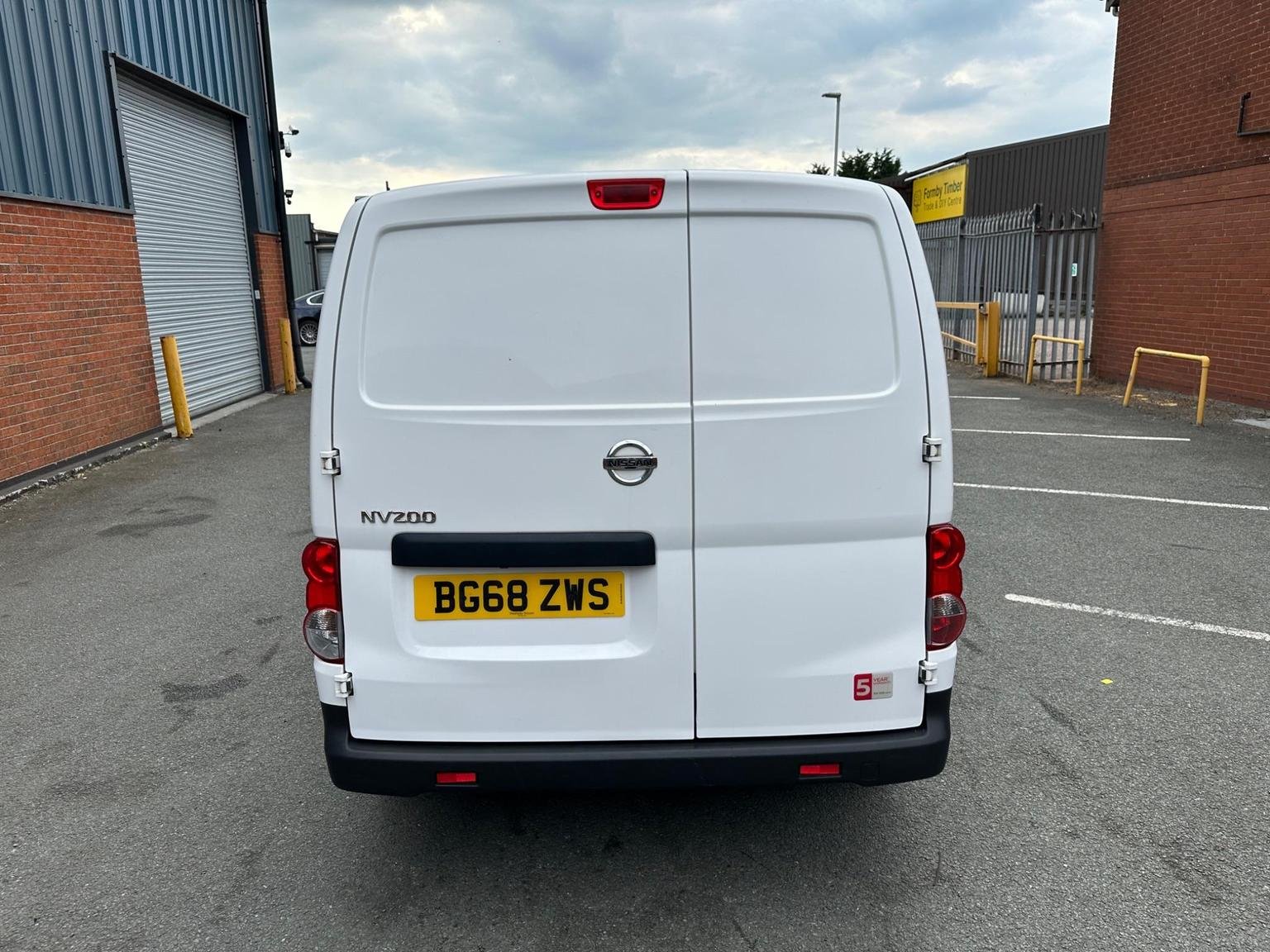 Nissan NV200