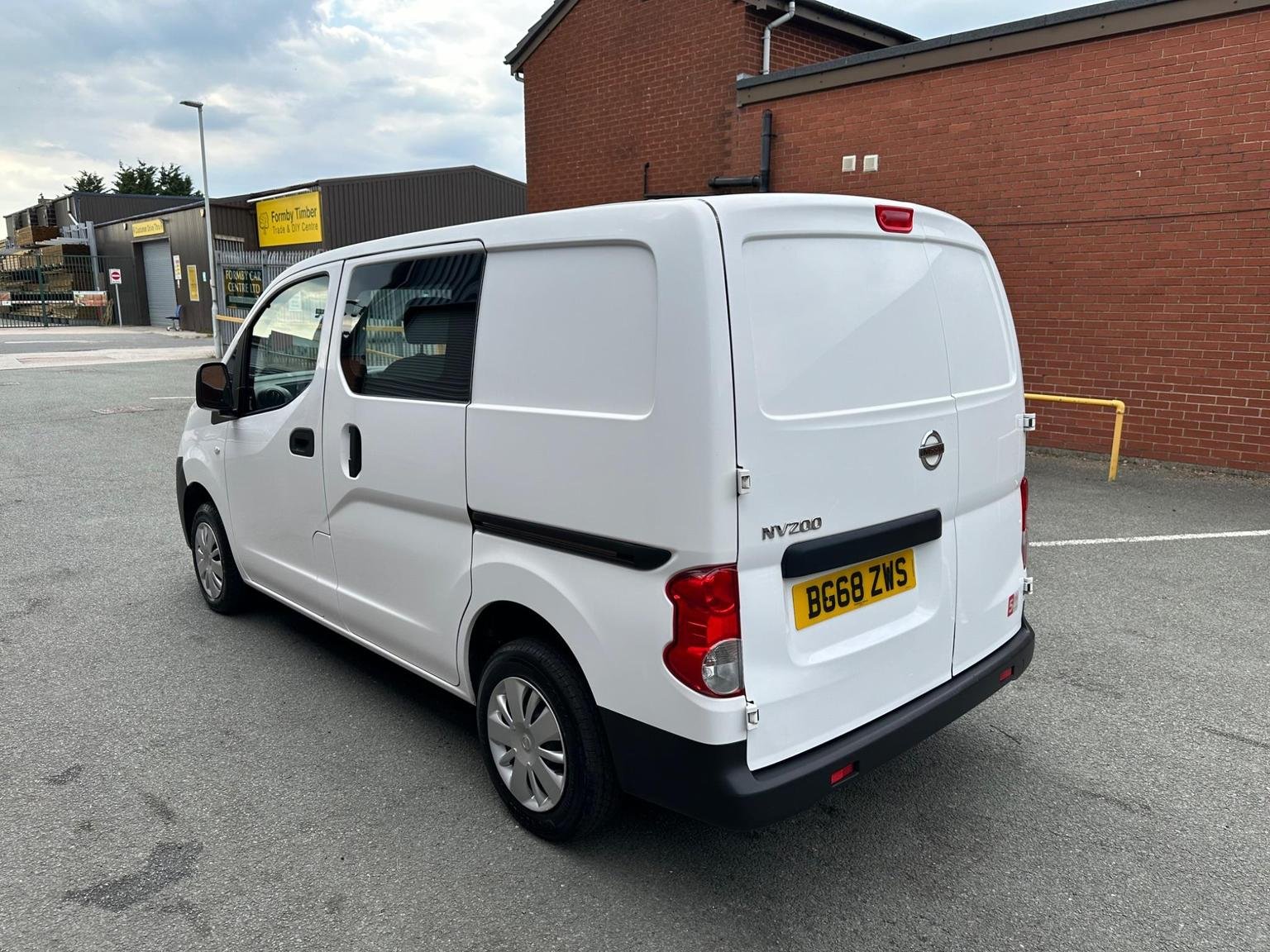 Nissan NV200