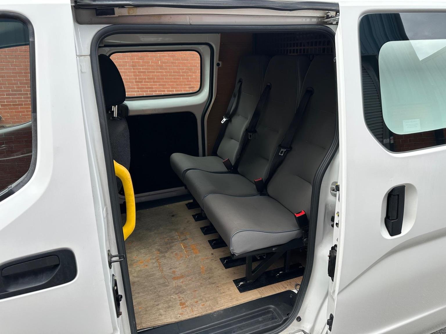 Nissan NV200