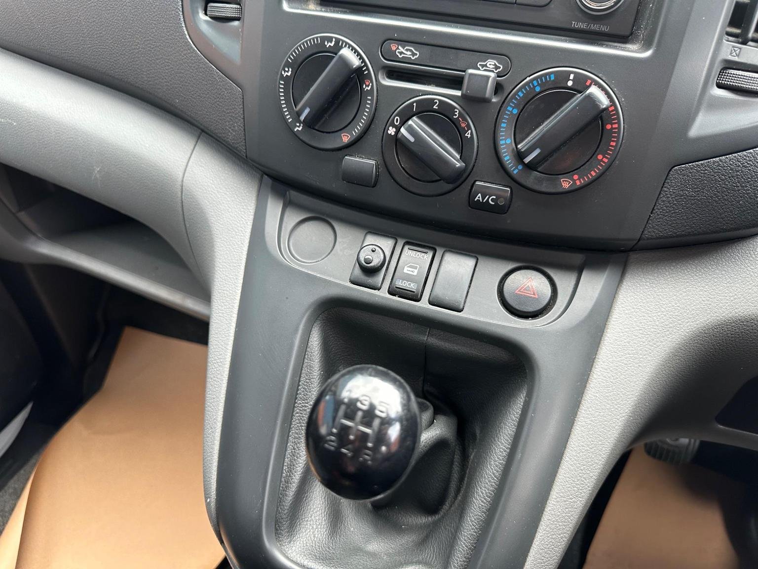 Nissan NV200