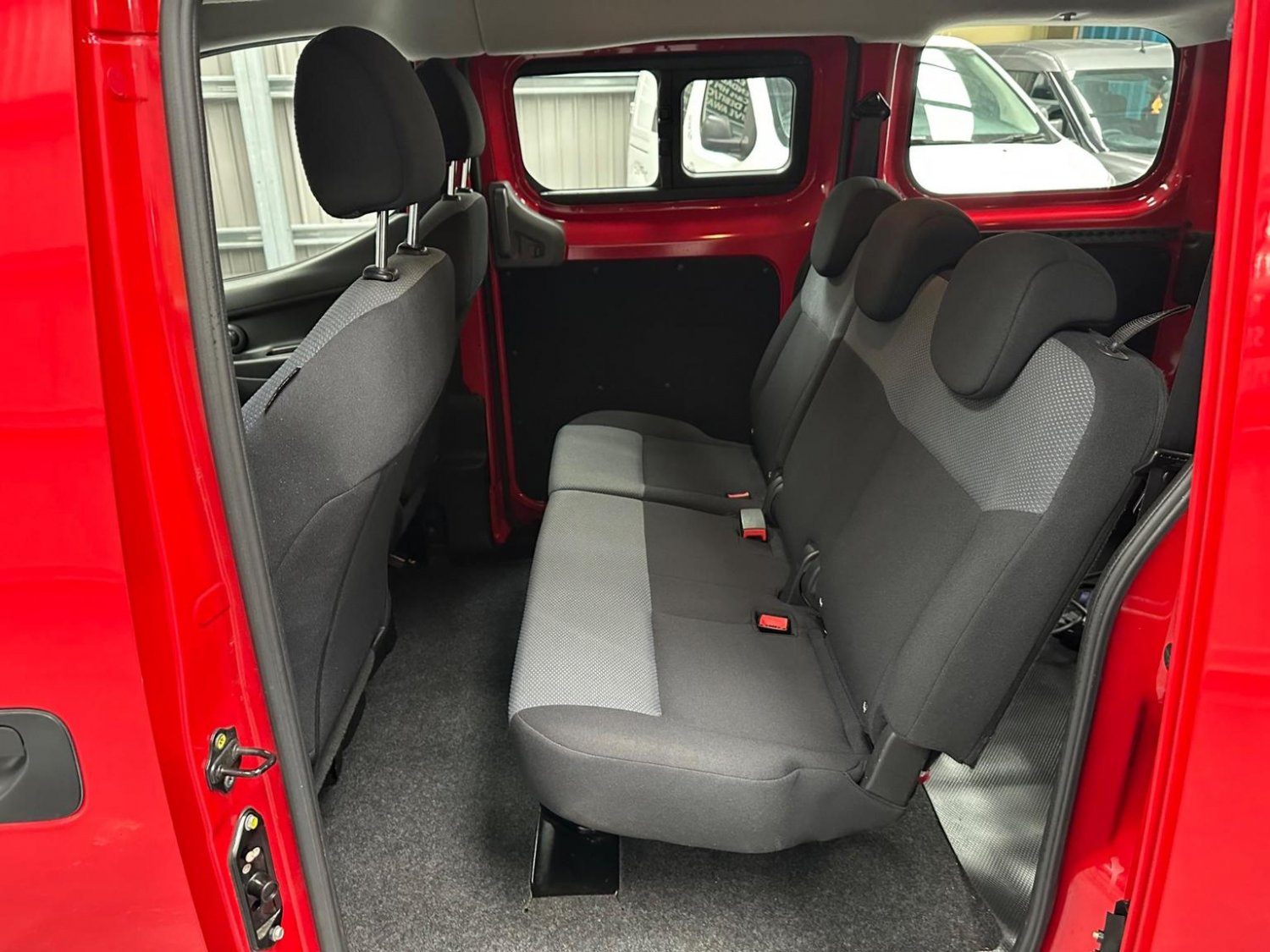 Nissan eNV200