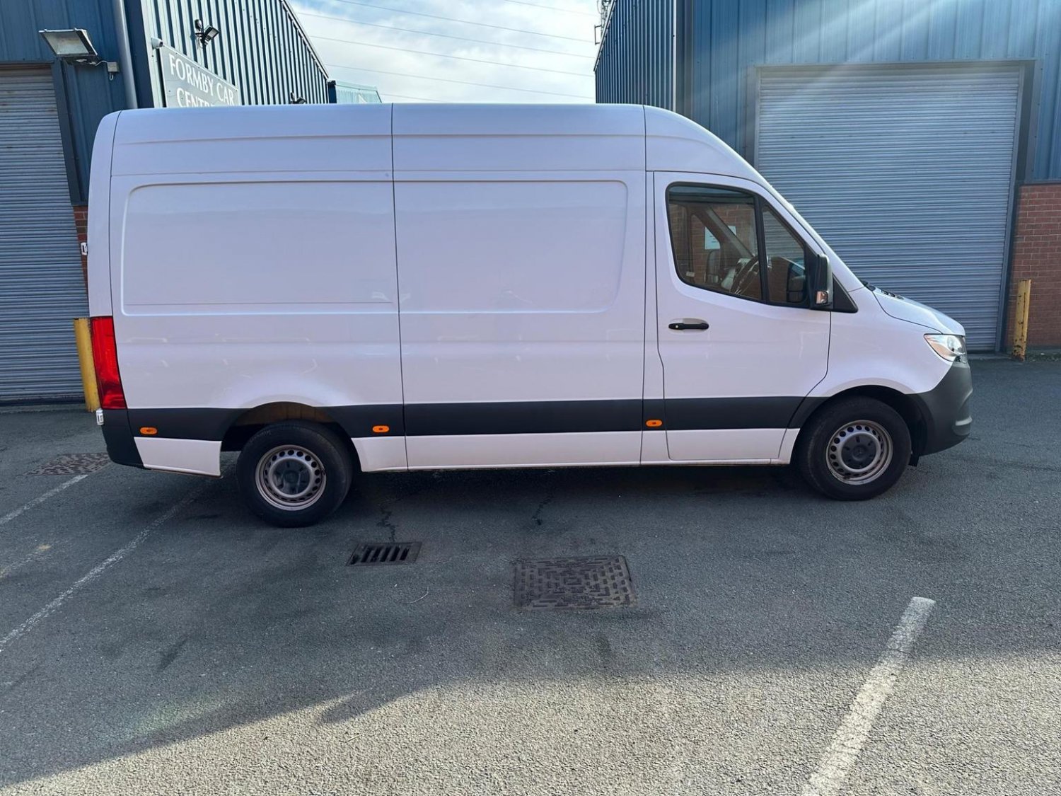Mercedes Benz Sprinter