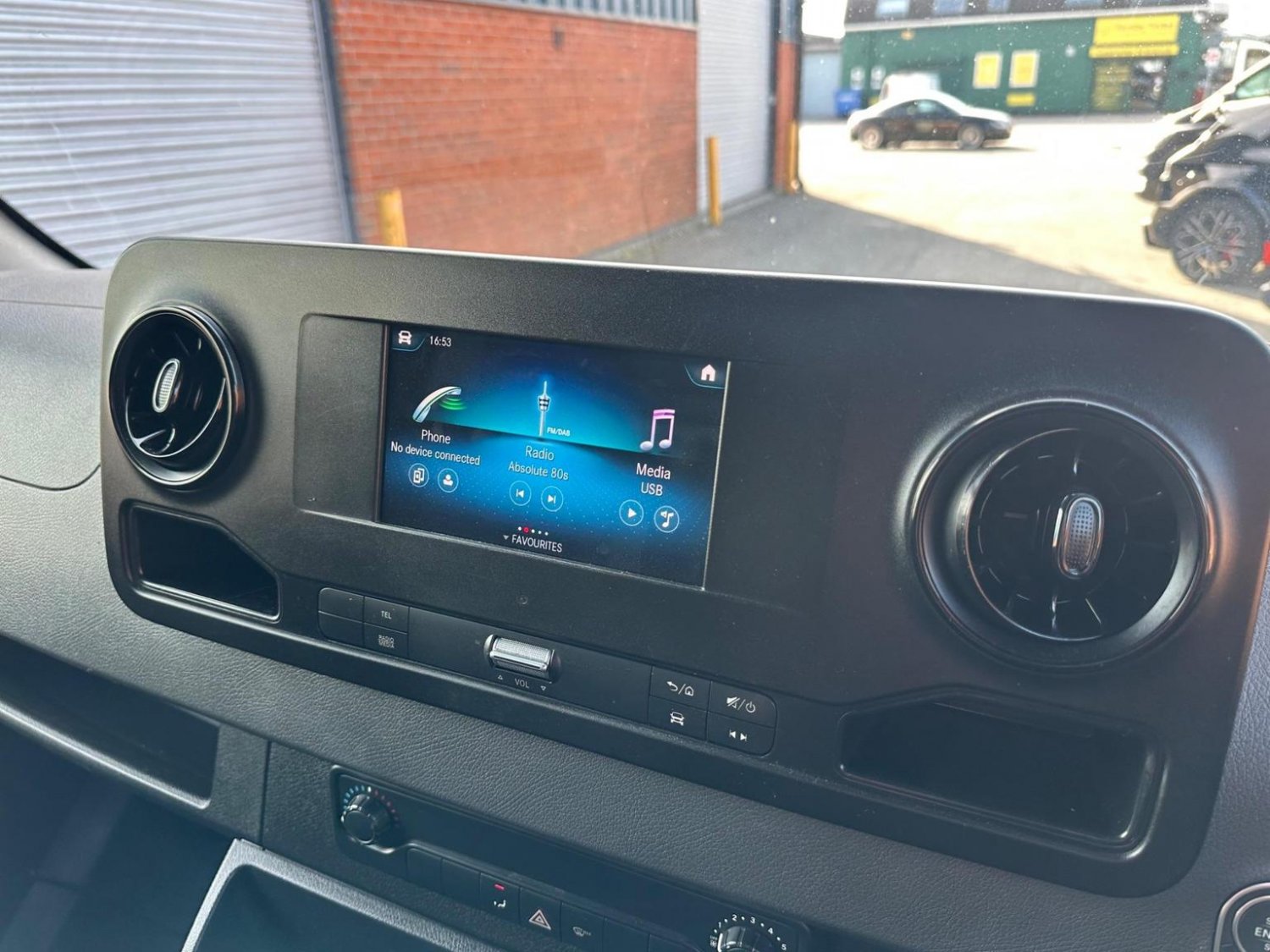 Mercedes Benz Sprinter