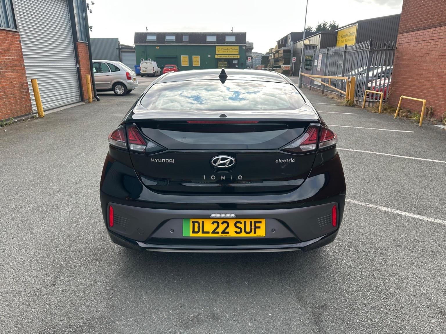 Hyundai IONIQ
