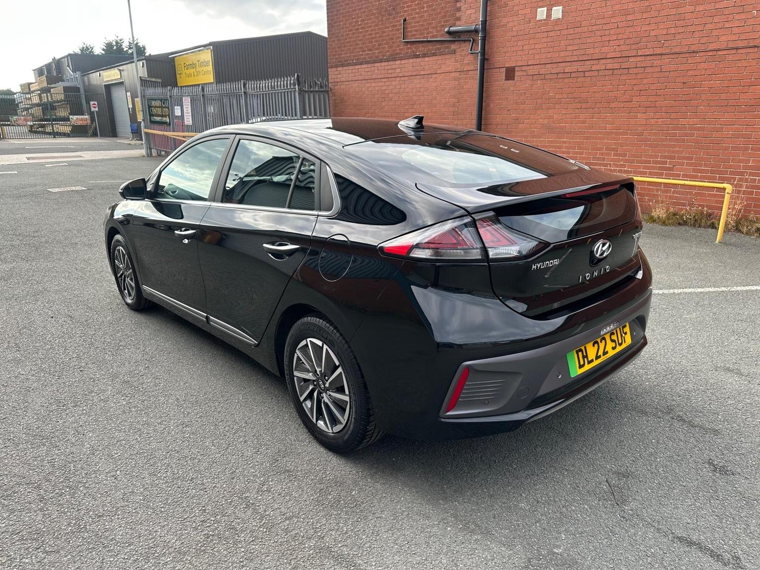 Hyundai IONIQ