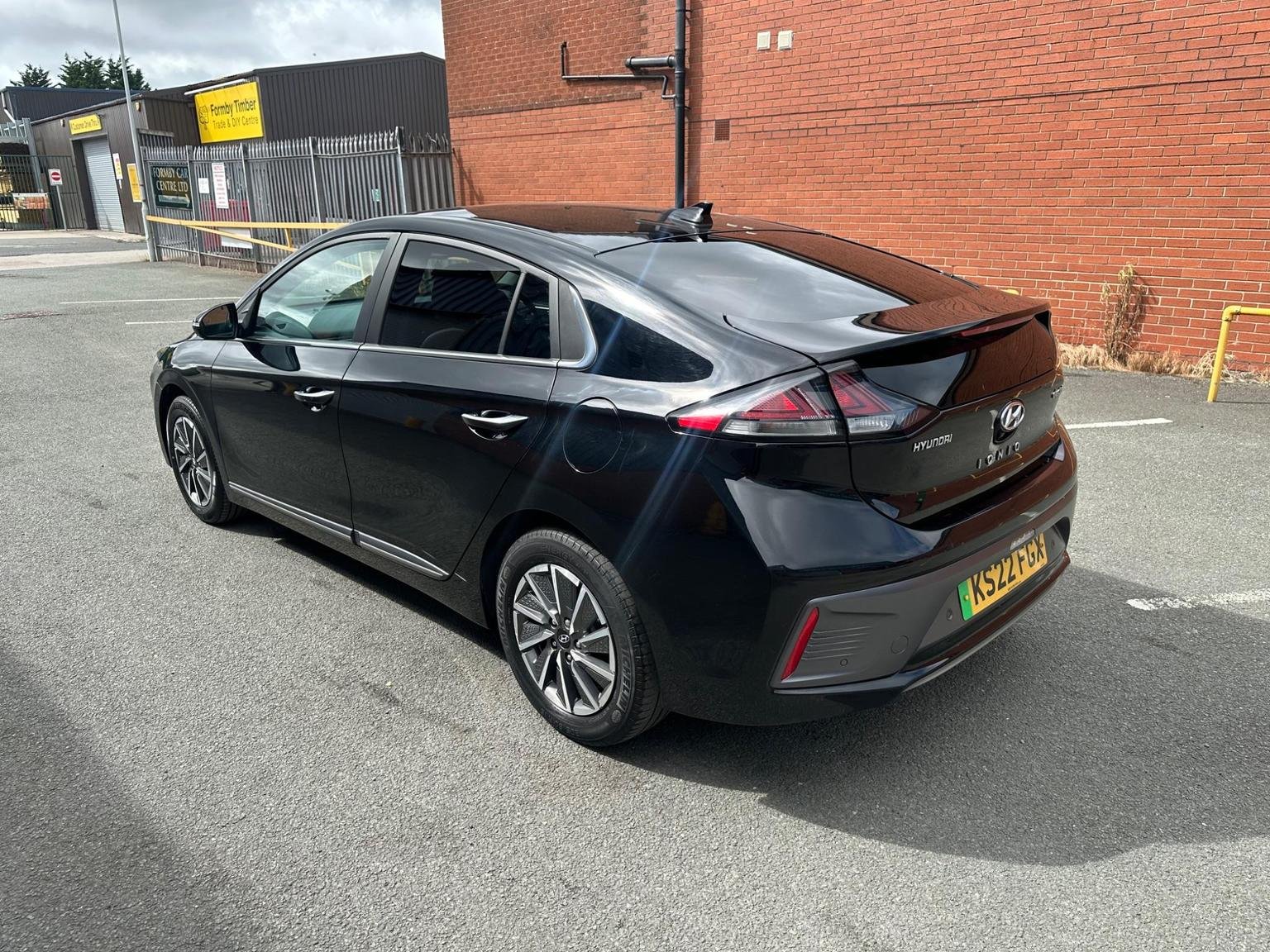 Hyundai IONIQ