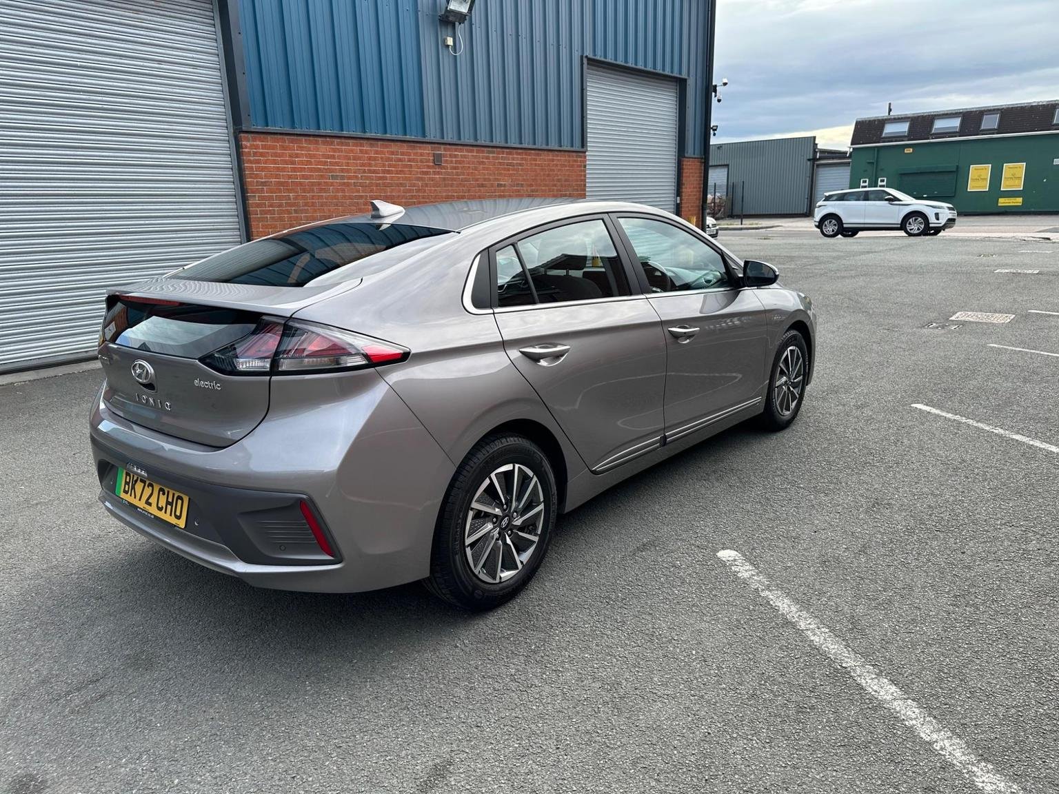 Hyundai IONIQ