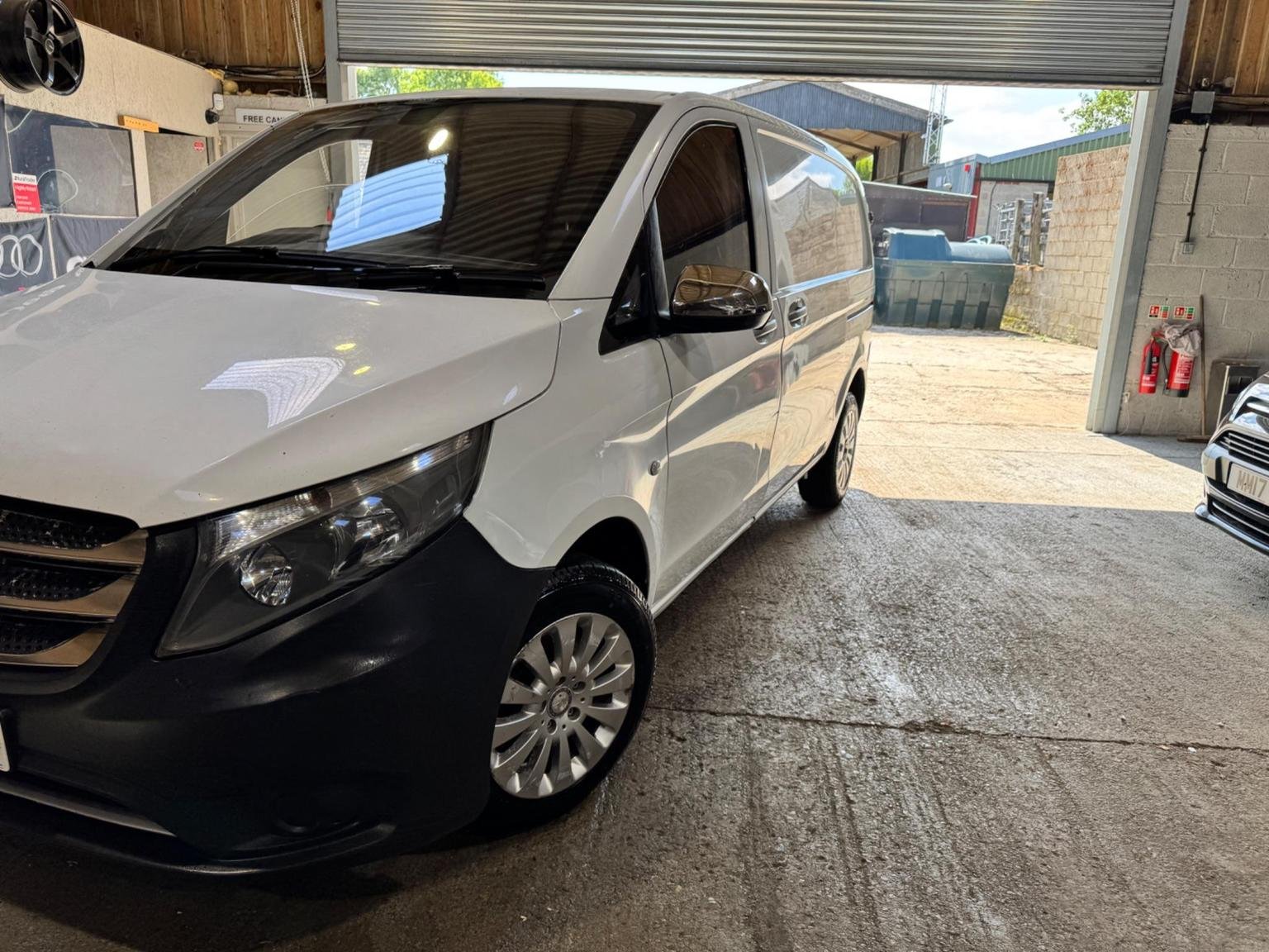 Mercedes Benz Vito