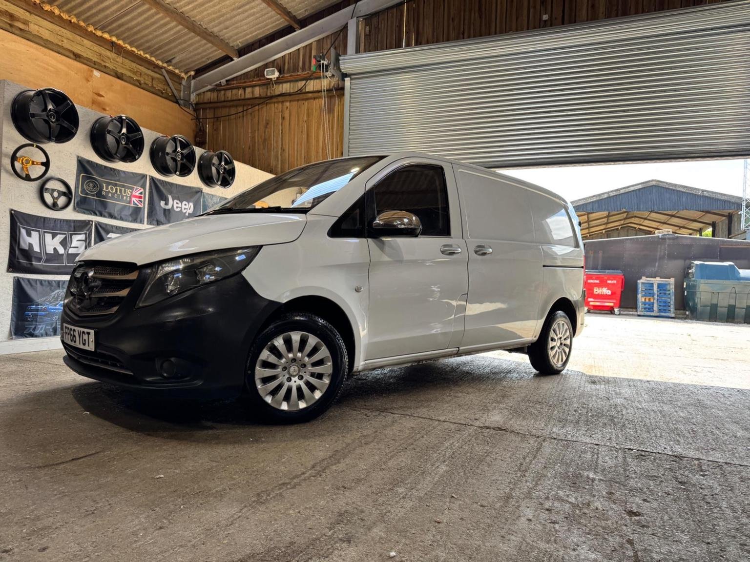 Mercedes Benz Vito