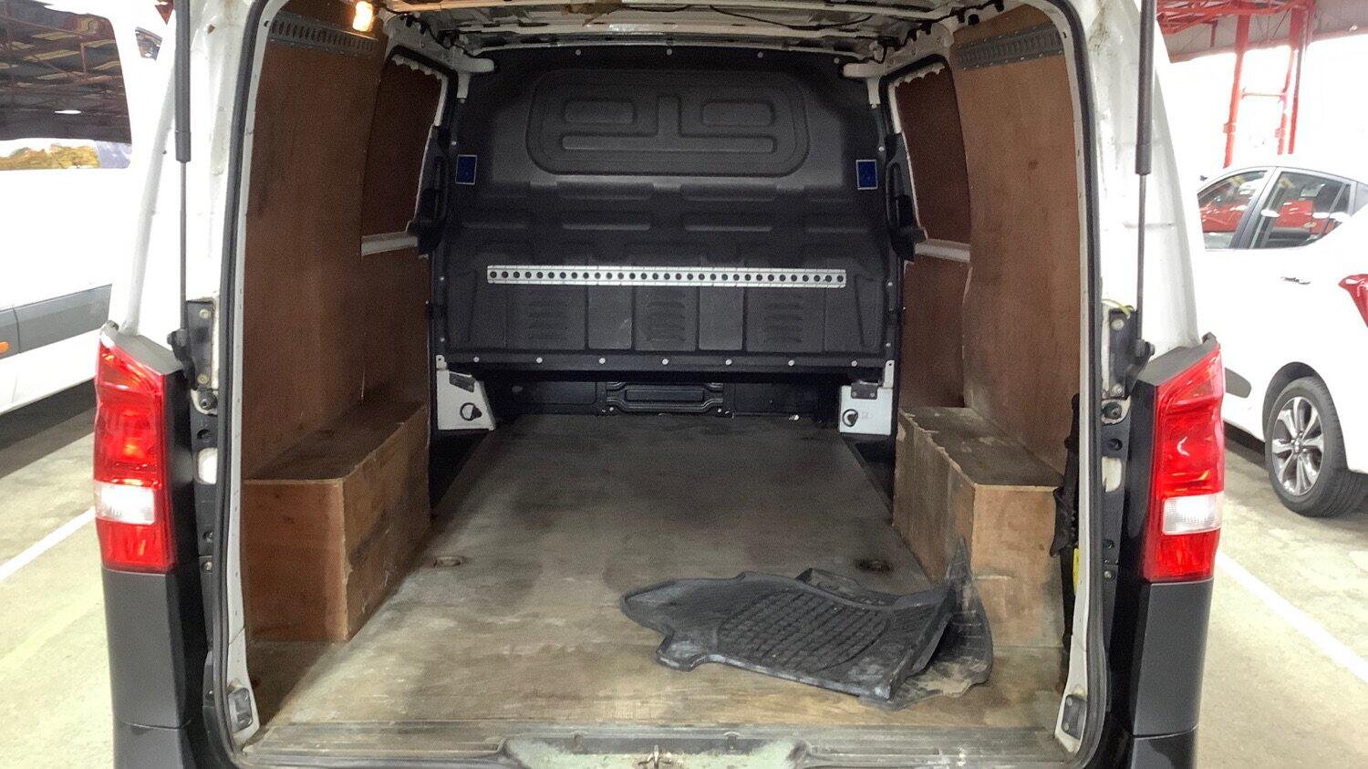 Mercedes Benz Vito