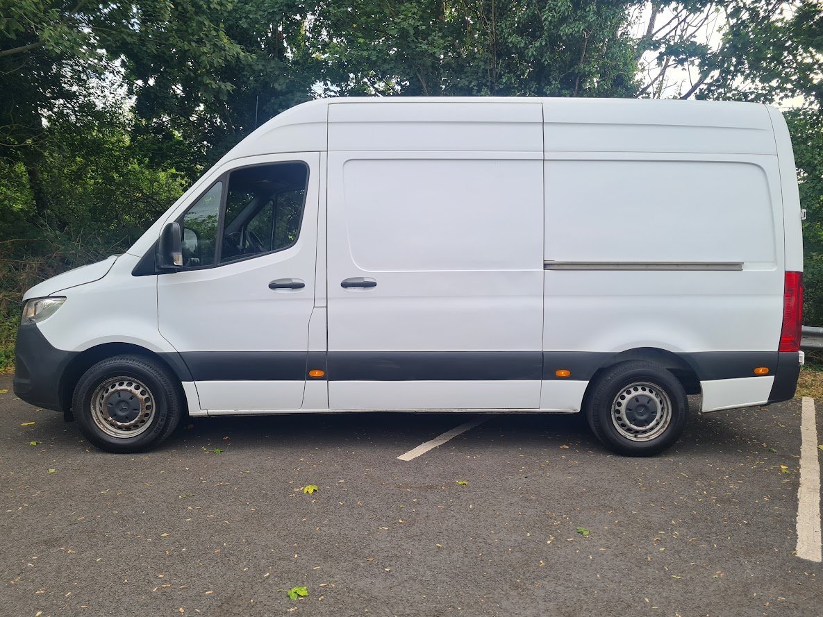 Mercedes Benz Sprinter