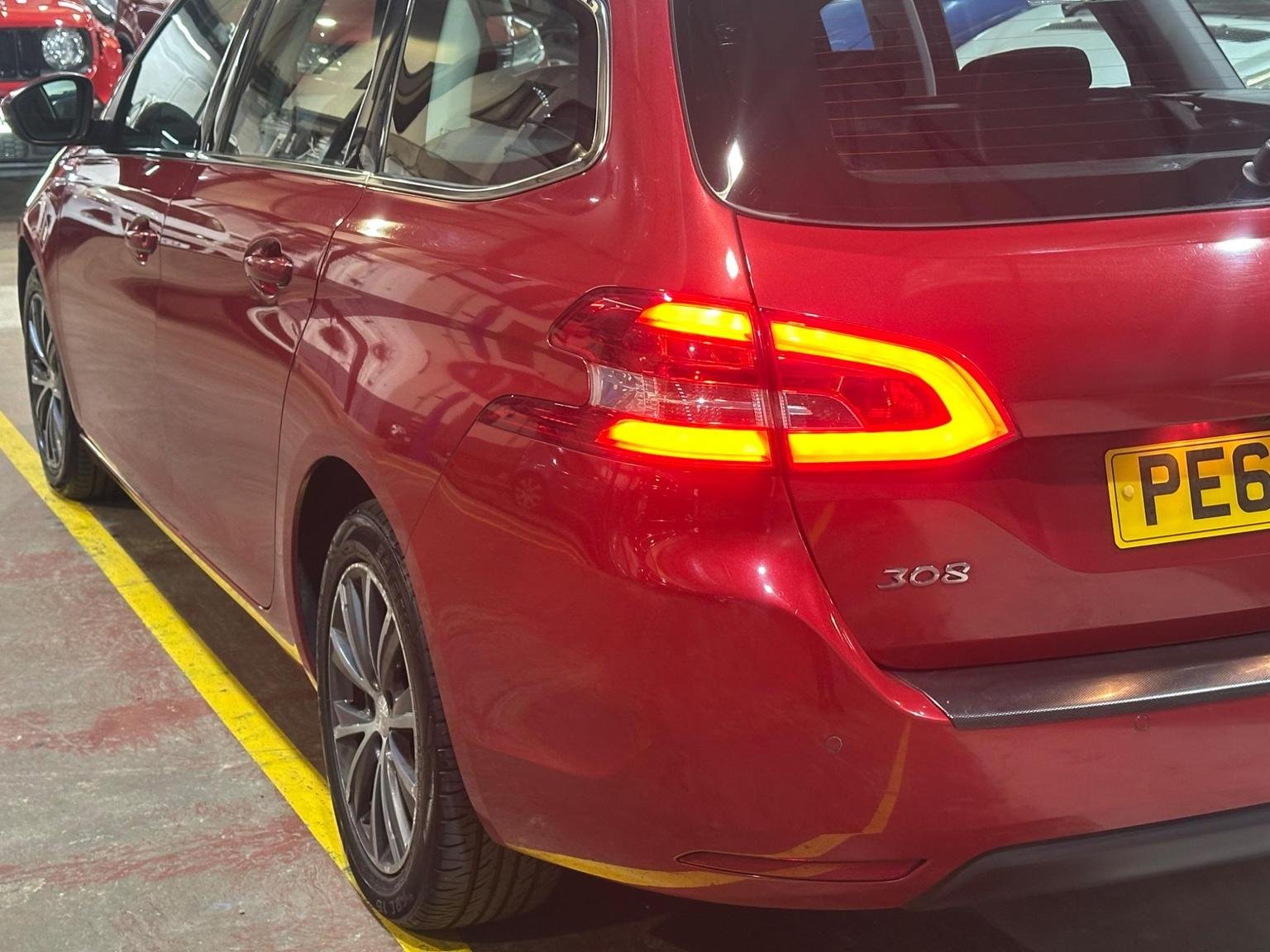Peugeot 308