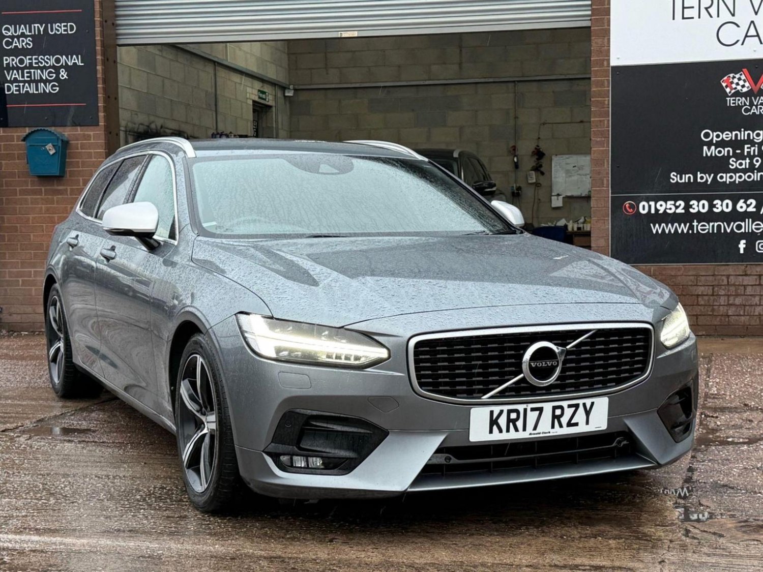 Volvo V90