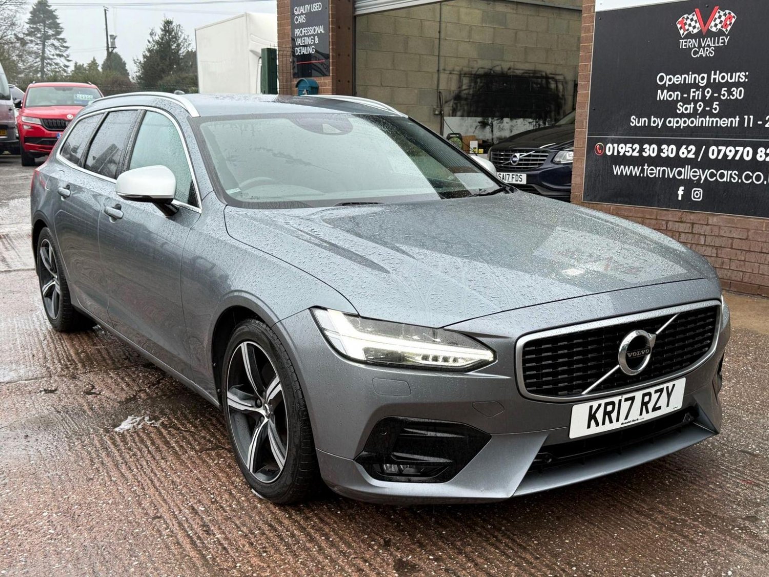 Volvo V90