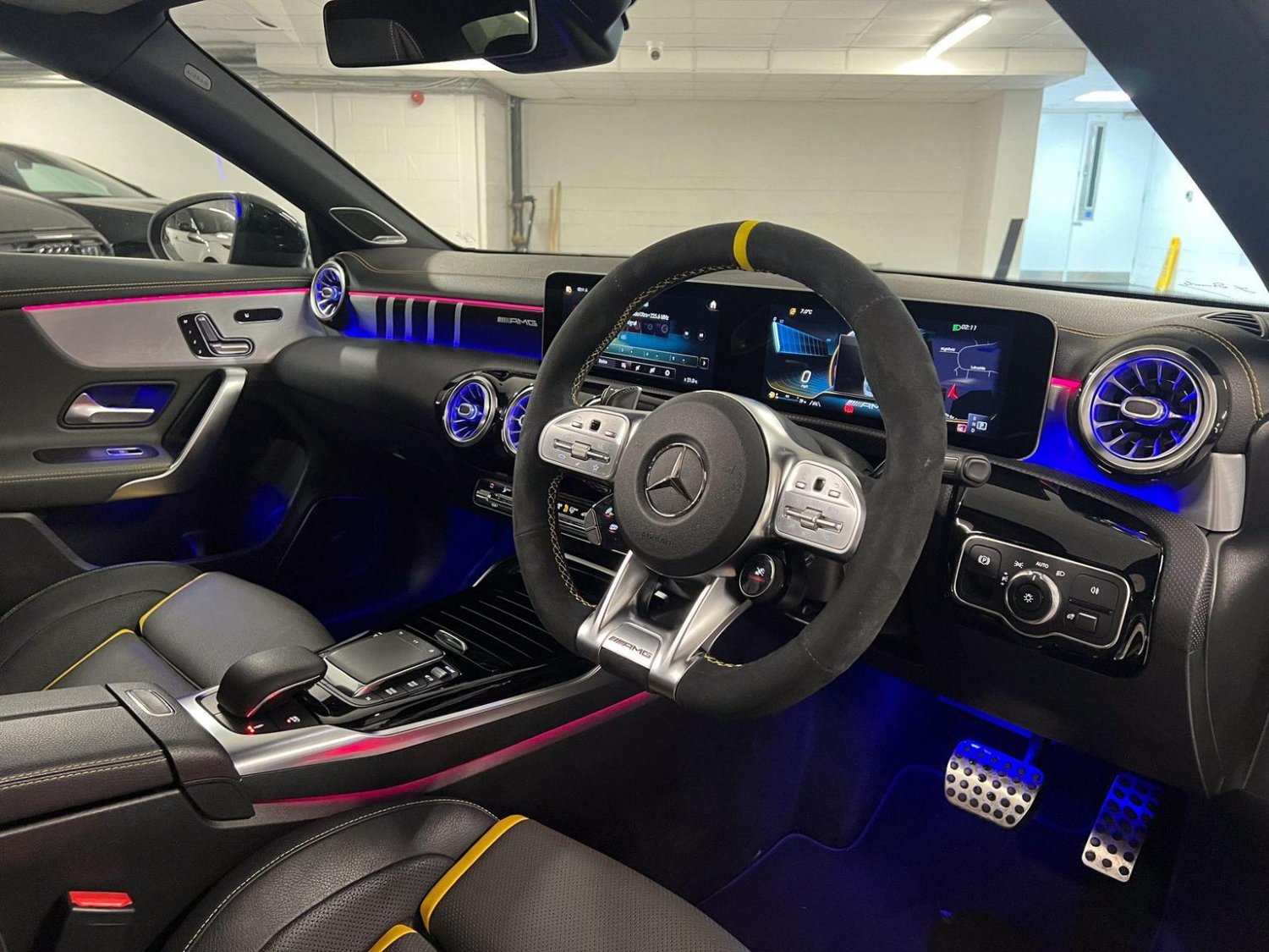 Mercedes Benz CLA