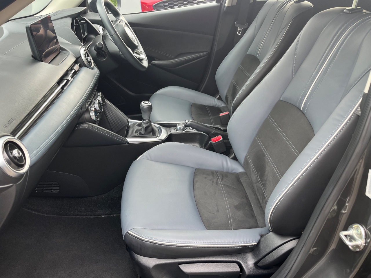 Mazda 2