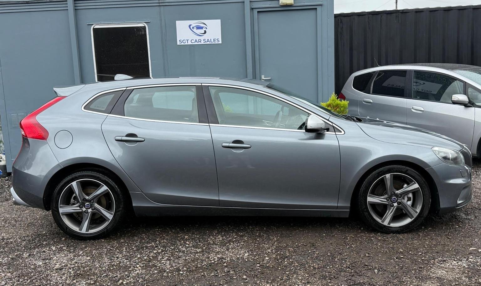 Volvo V40