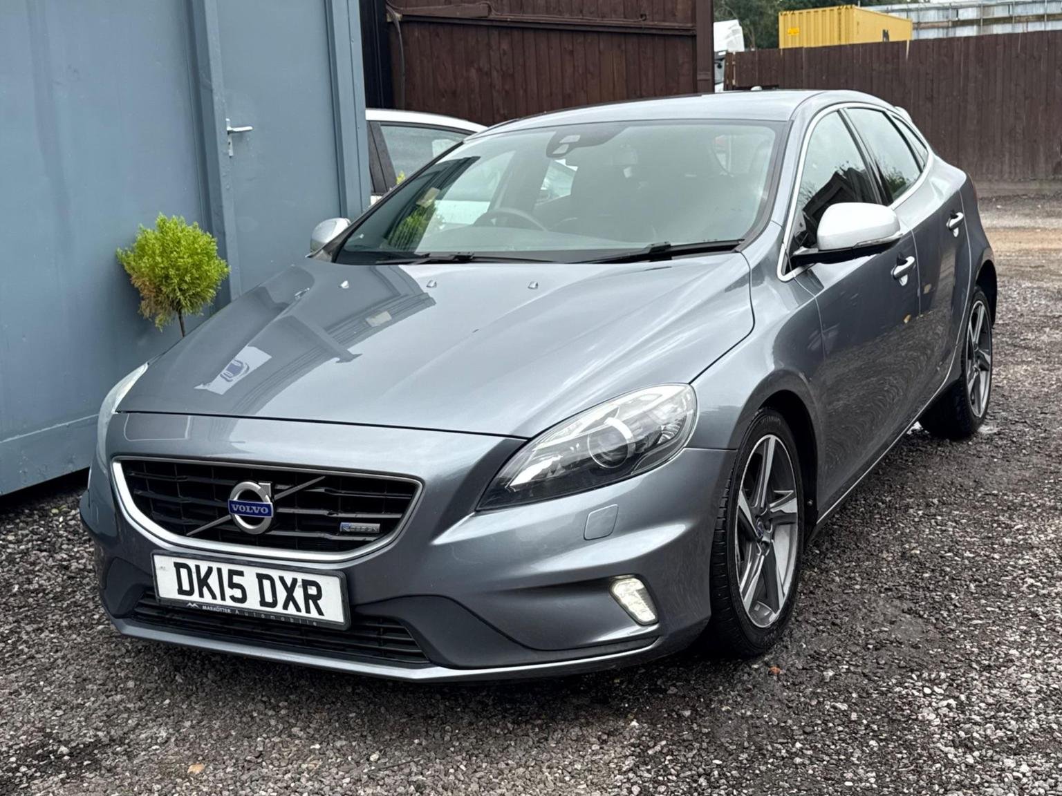Volvo V40