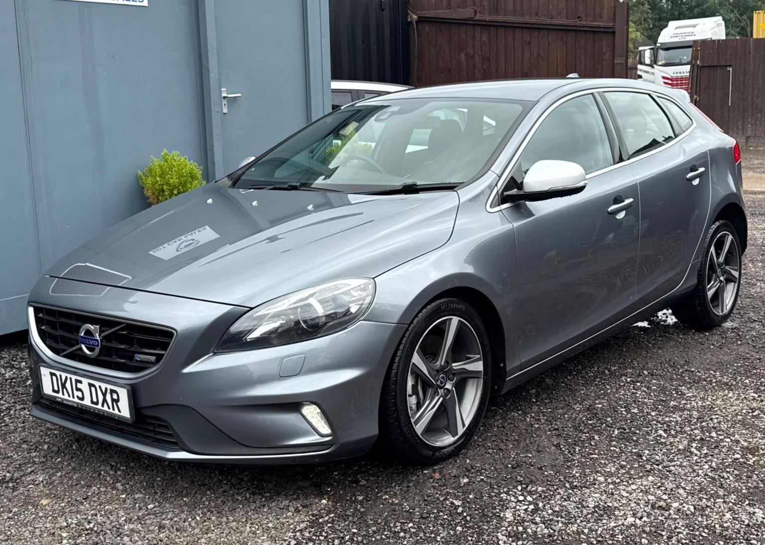 Volvo V40