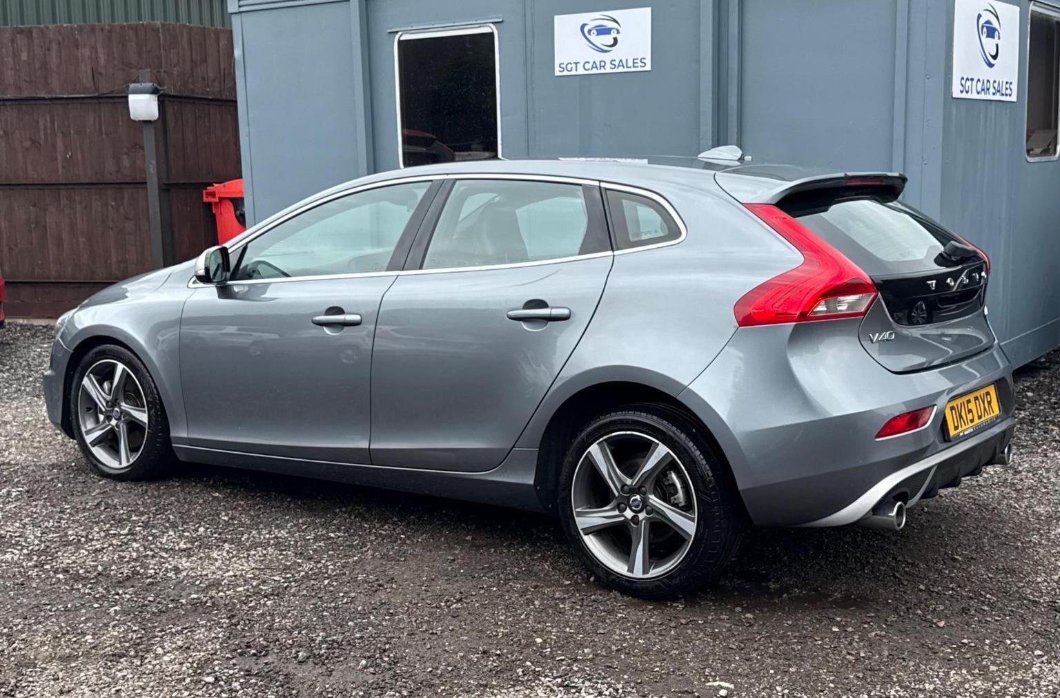 Volvo V40