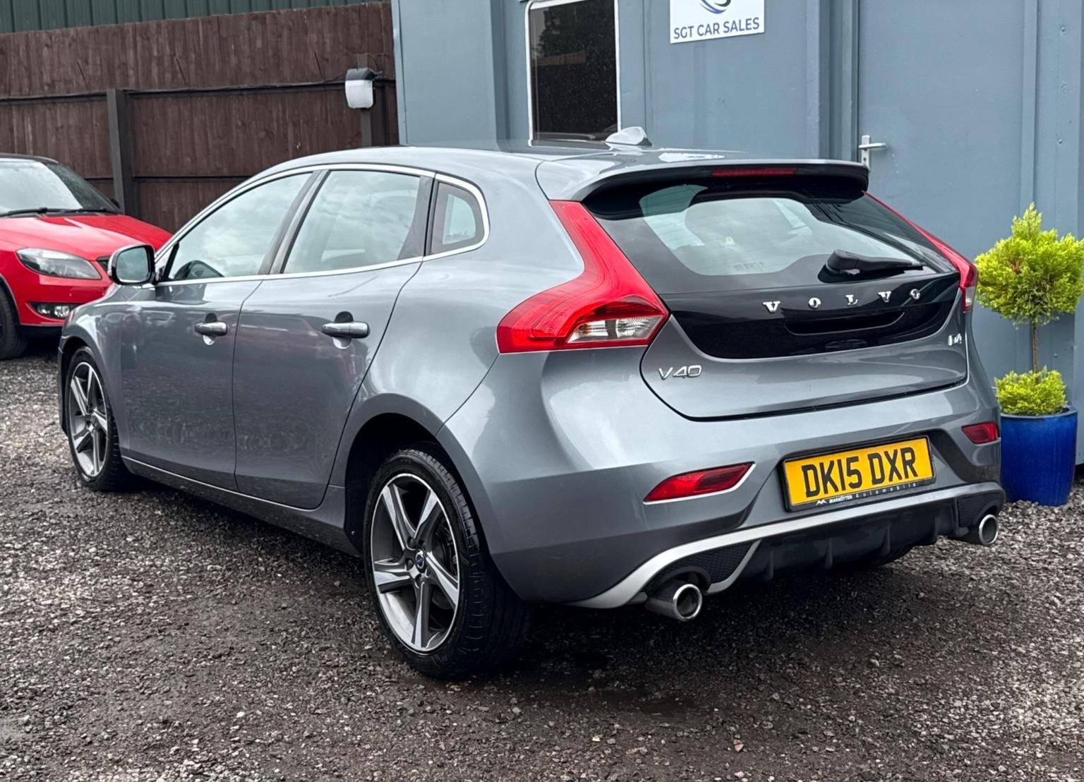Volvo V40