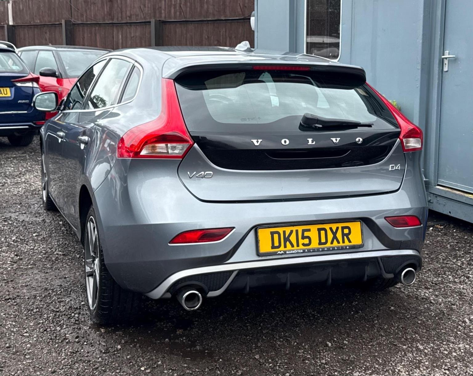 Volvo V40