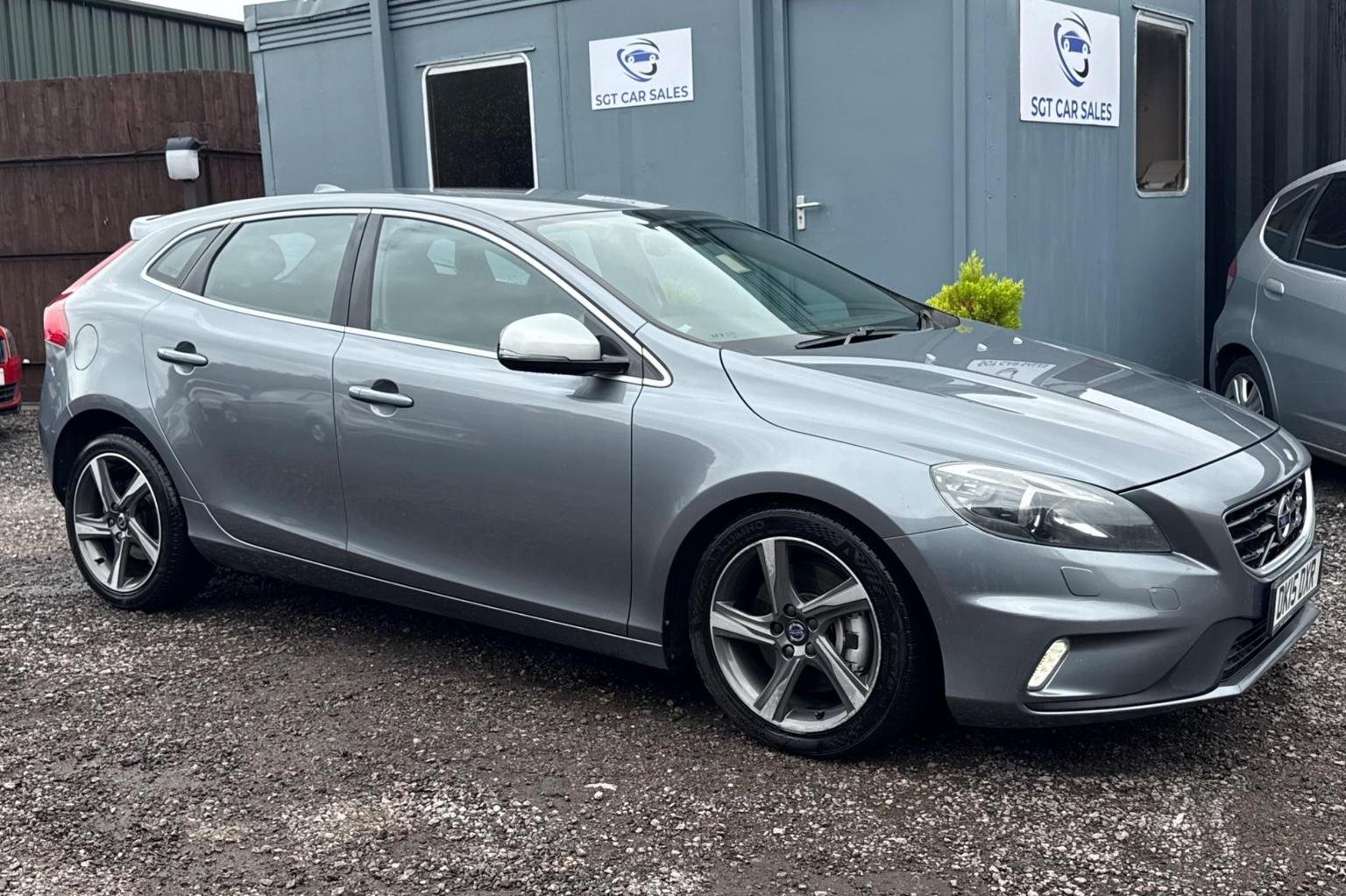Volvo V40