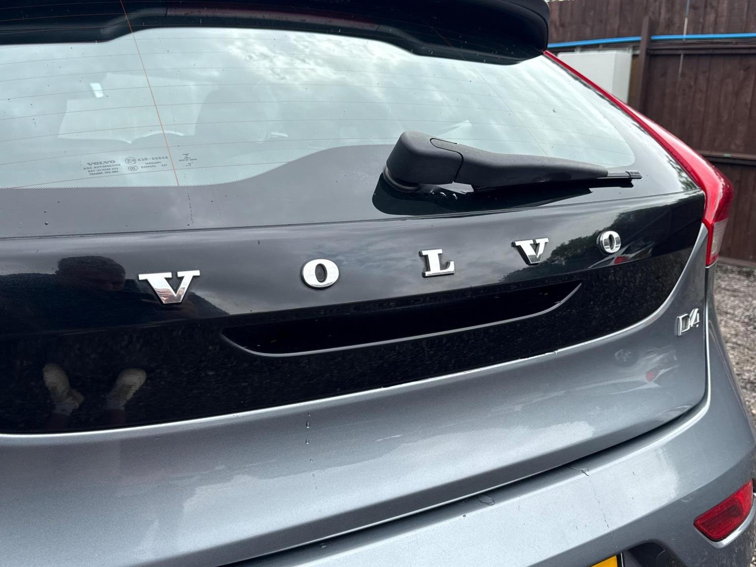Volvo V40