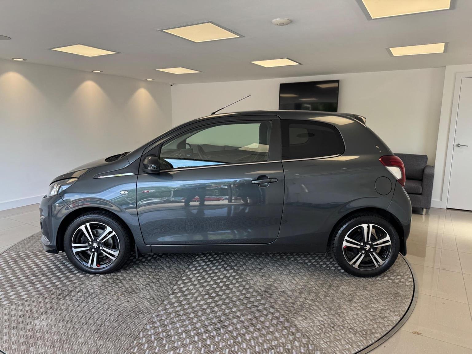 Peugeot 108