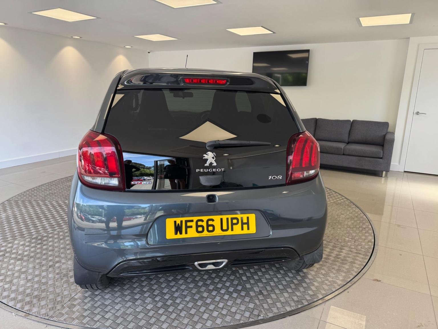 Peugeot 108