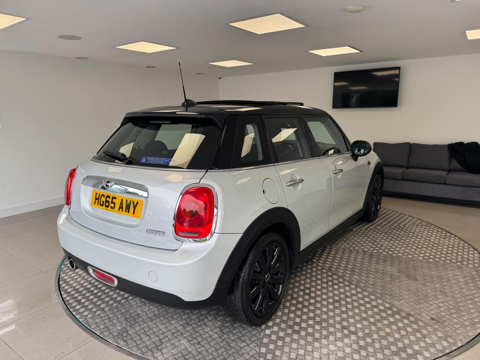 MINI Hatch