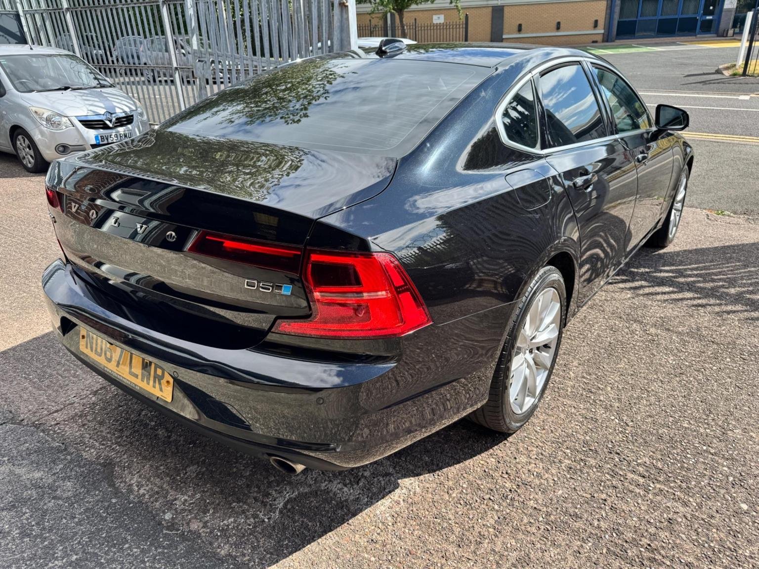 Volvo S90