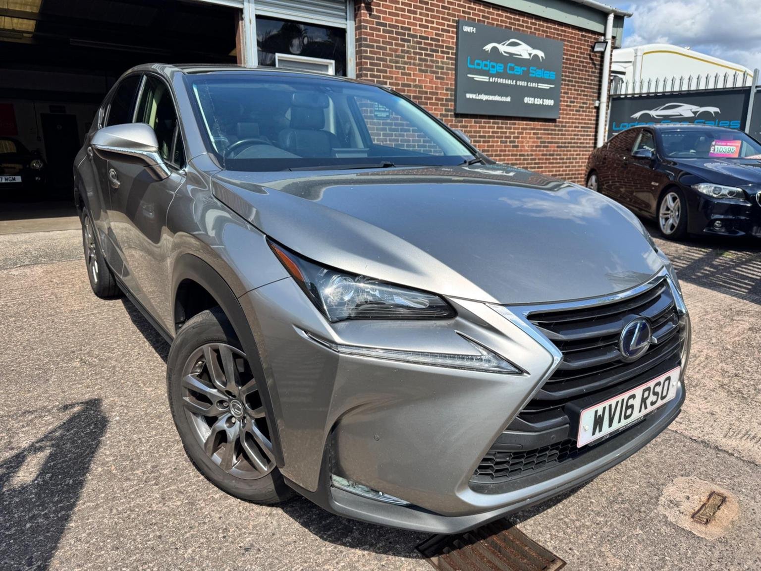 Lexus NX 300h