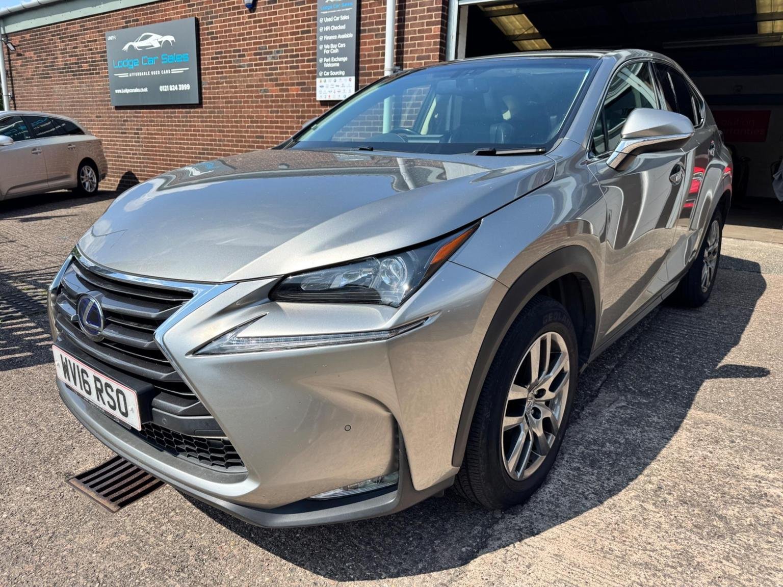 Lexus NX 300h