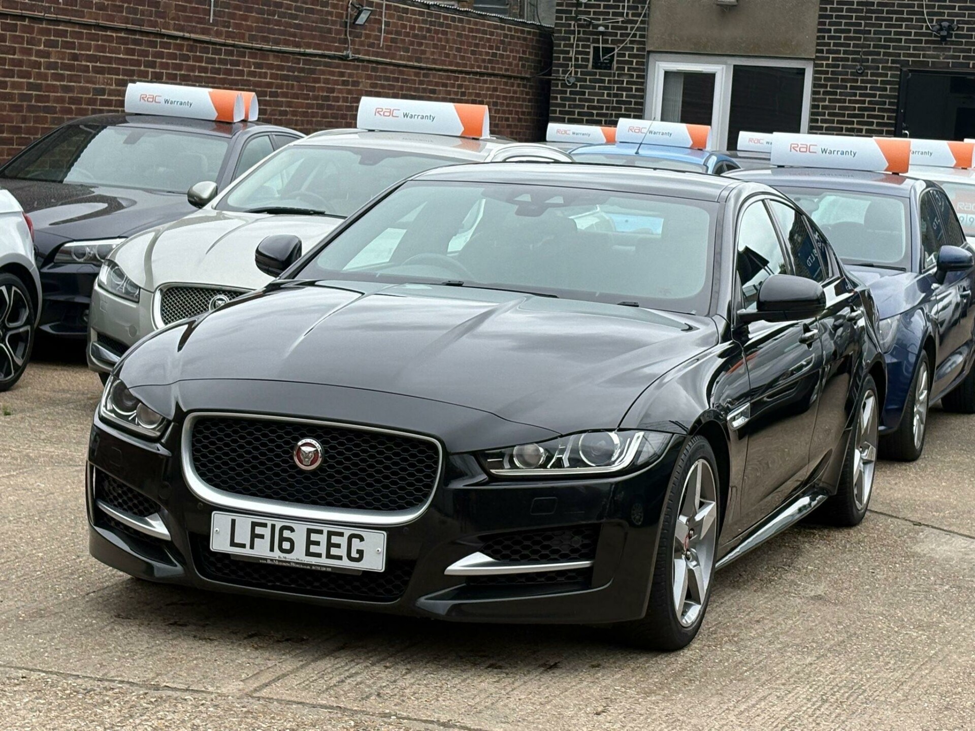 Jaguar XE