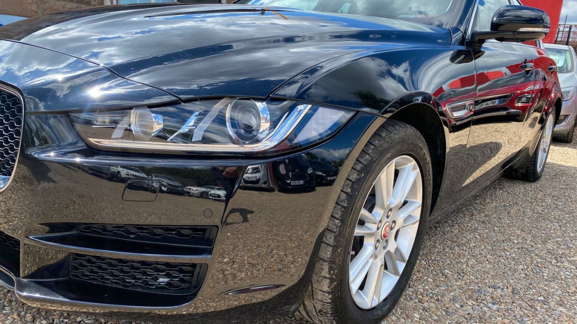 Jaguar XE