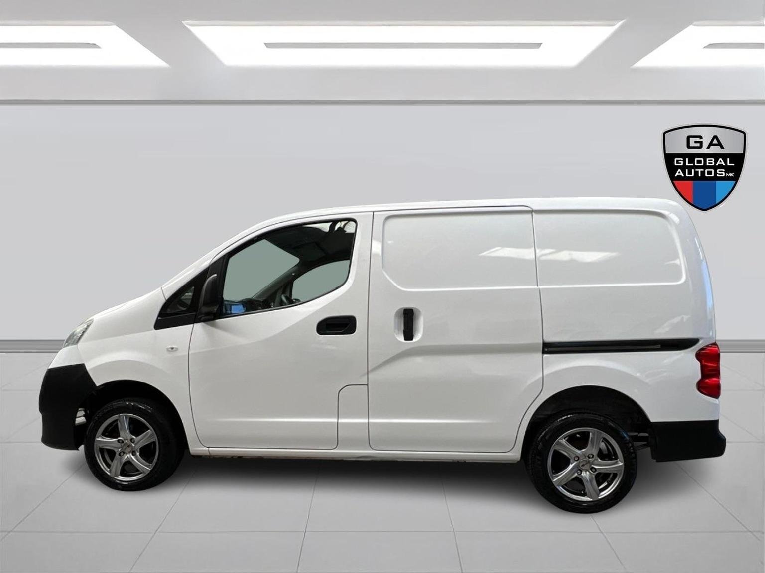 Nissan NV200