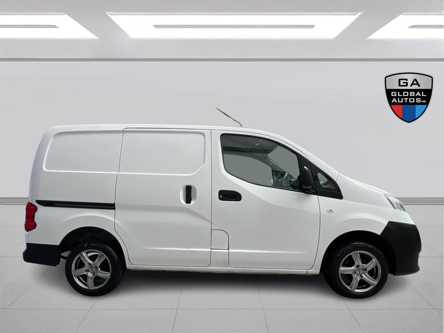 Nissan NV200