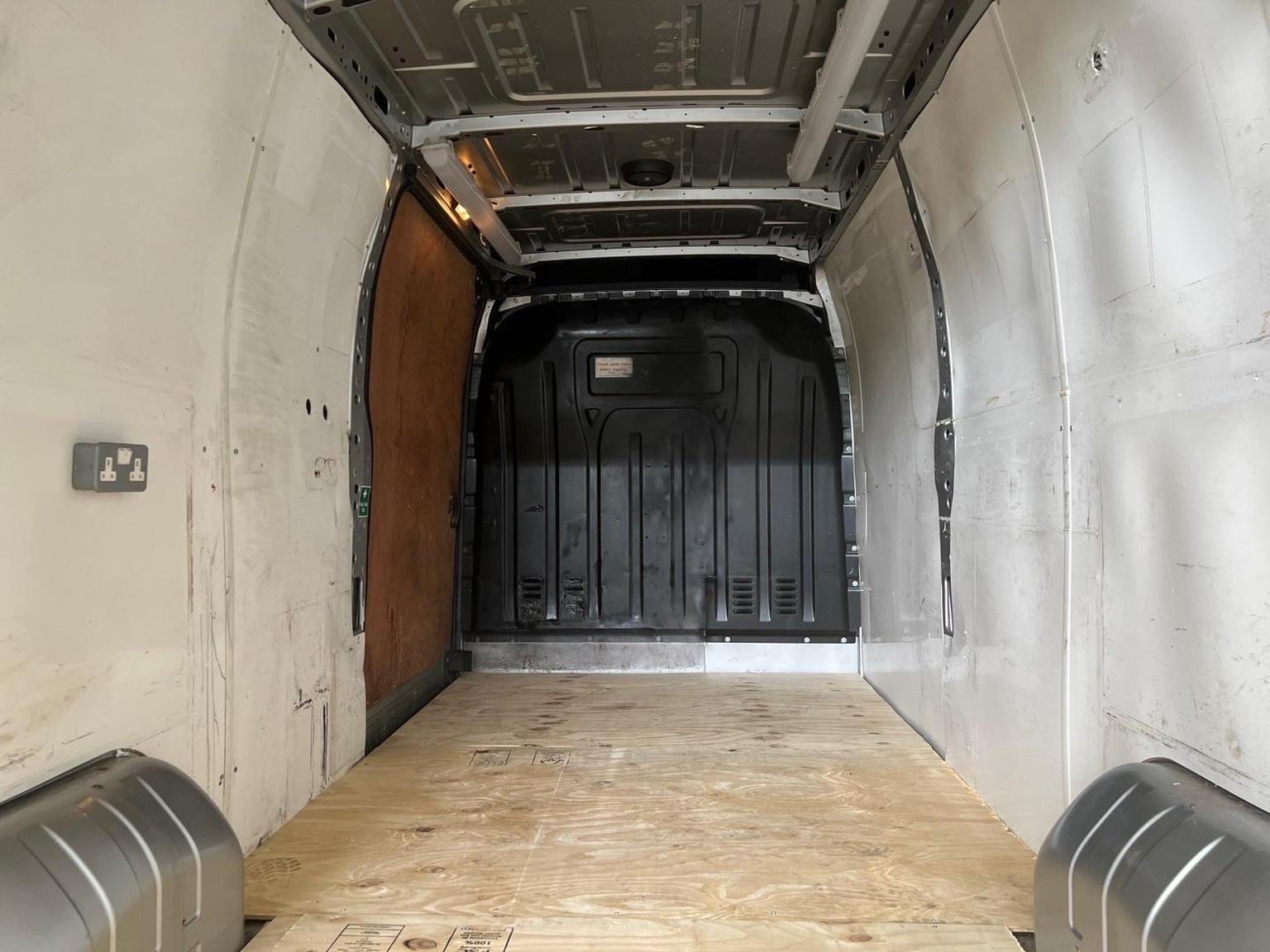 Vauxhall Movano