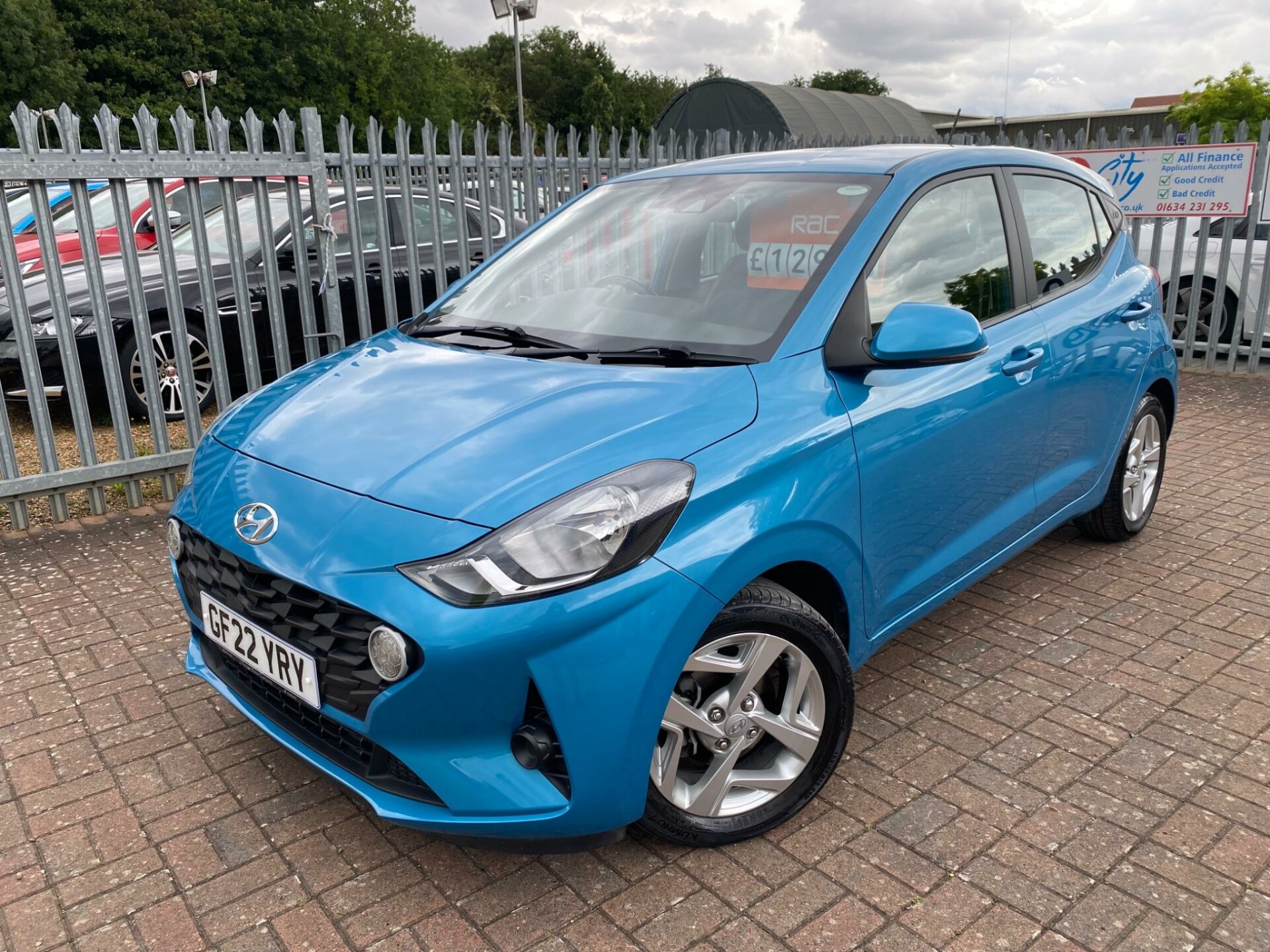 Hyundai i10