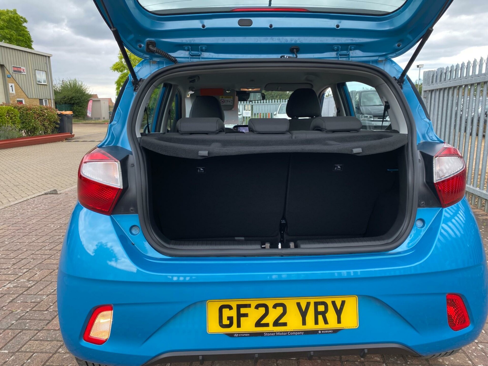 Hyundai i10