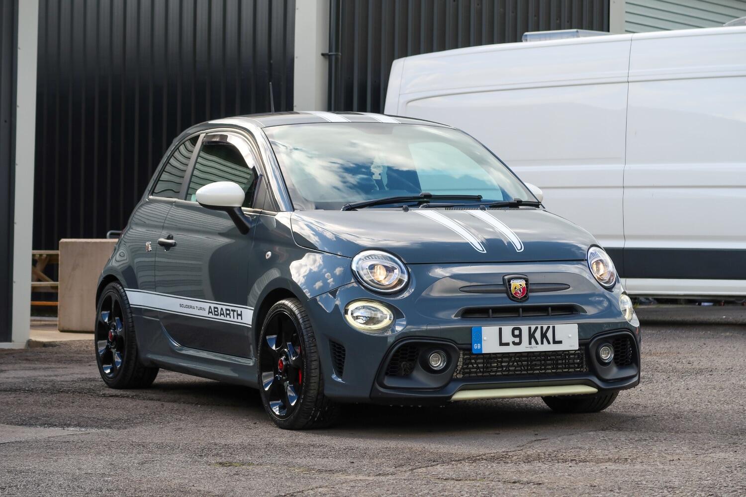 Abarth 595