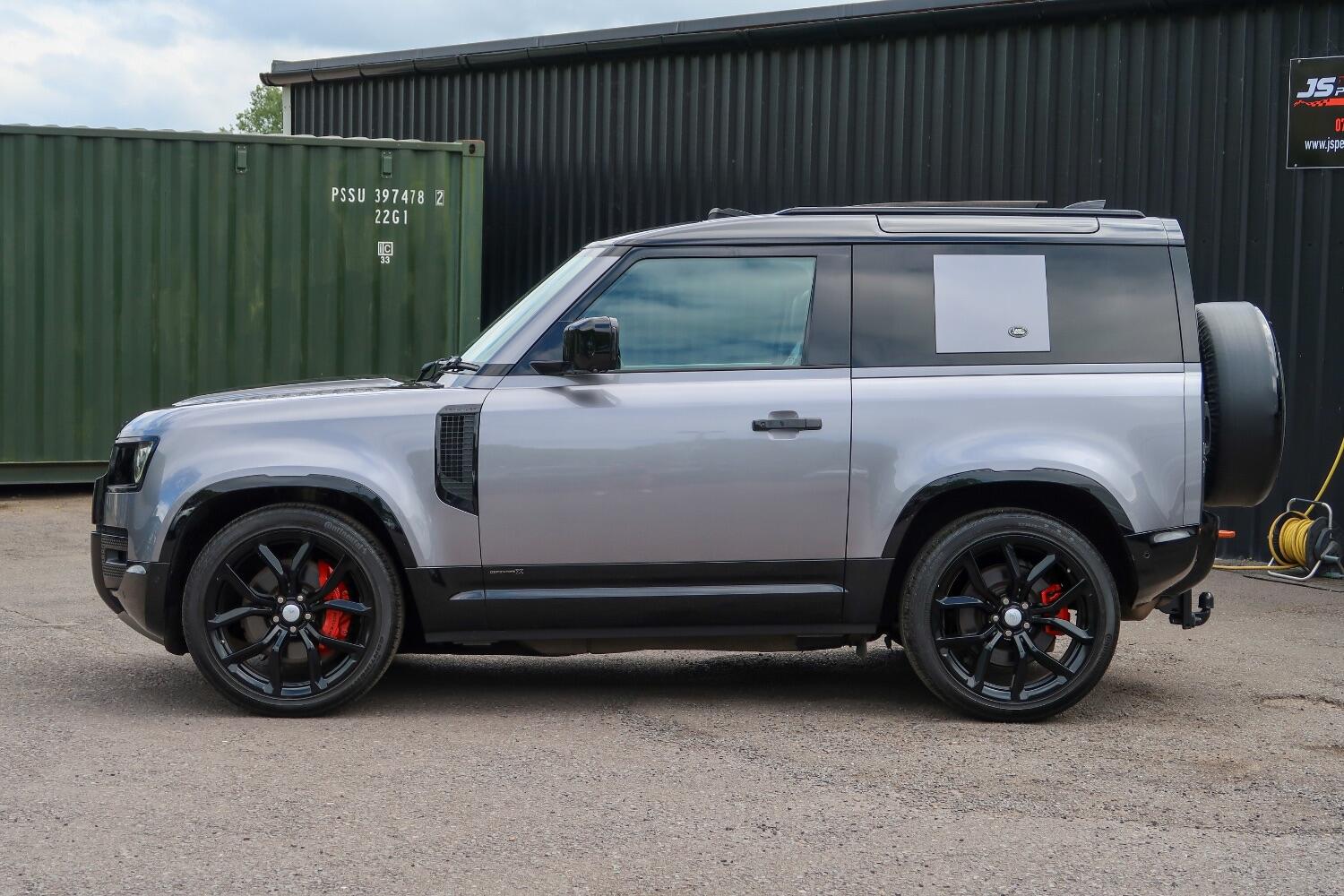 Land Rover 90