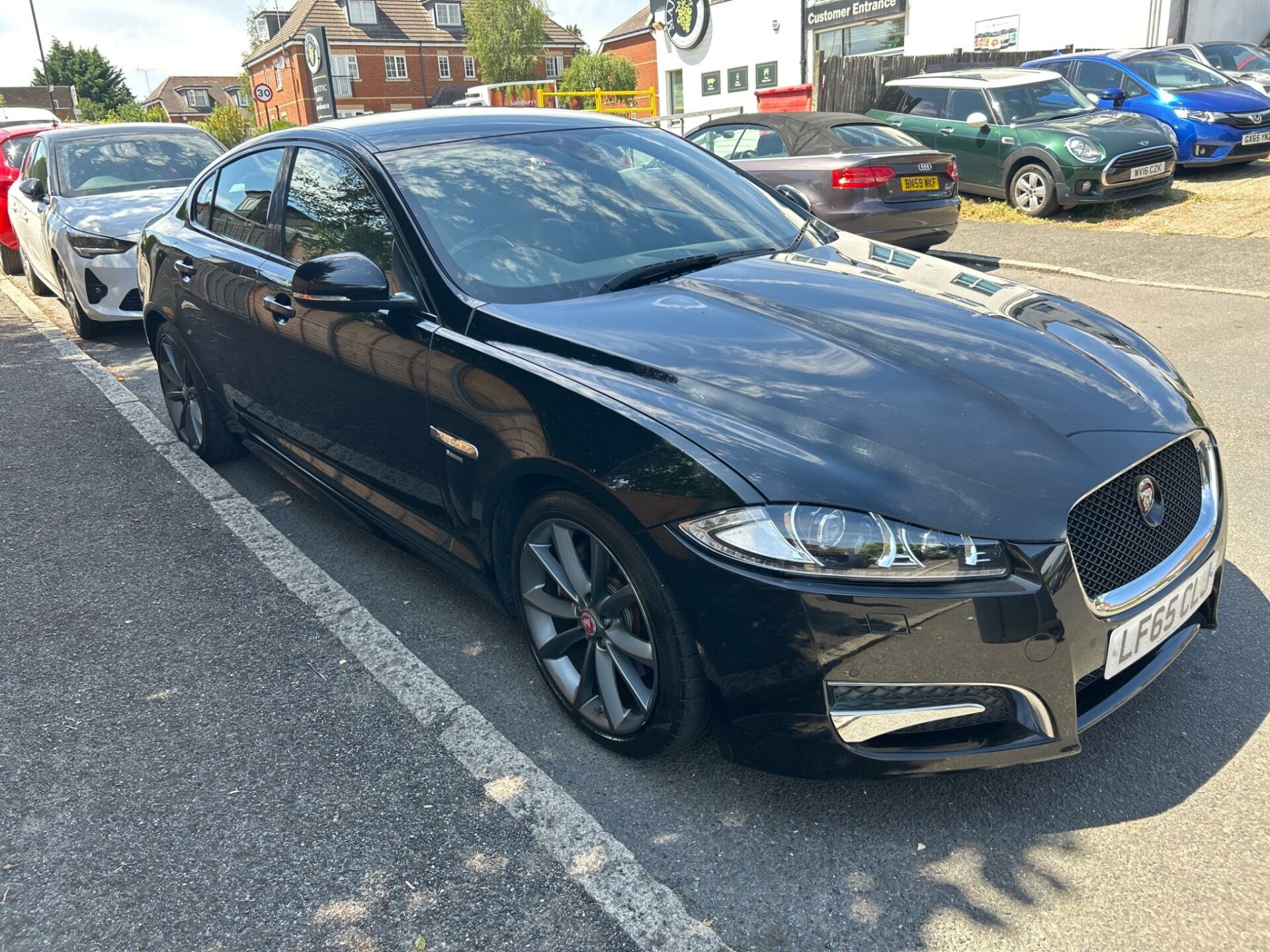 Jaguar XF