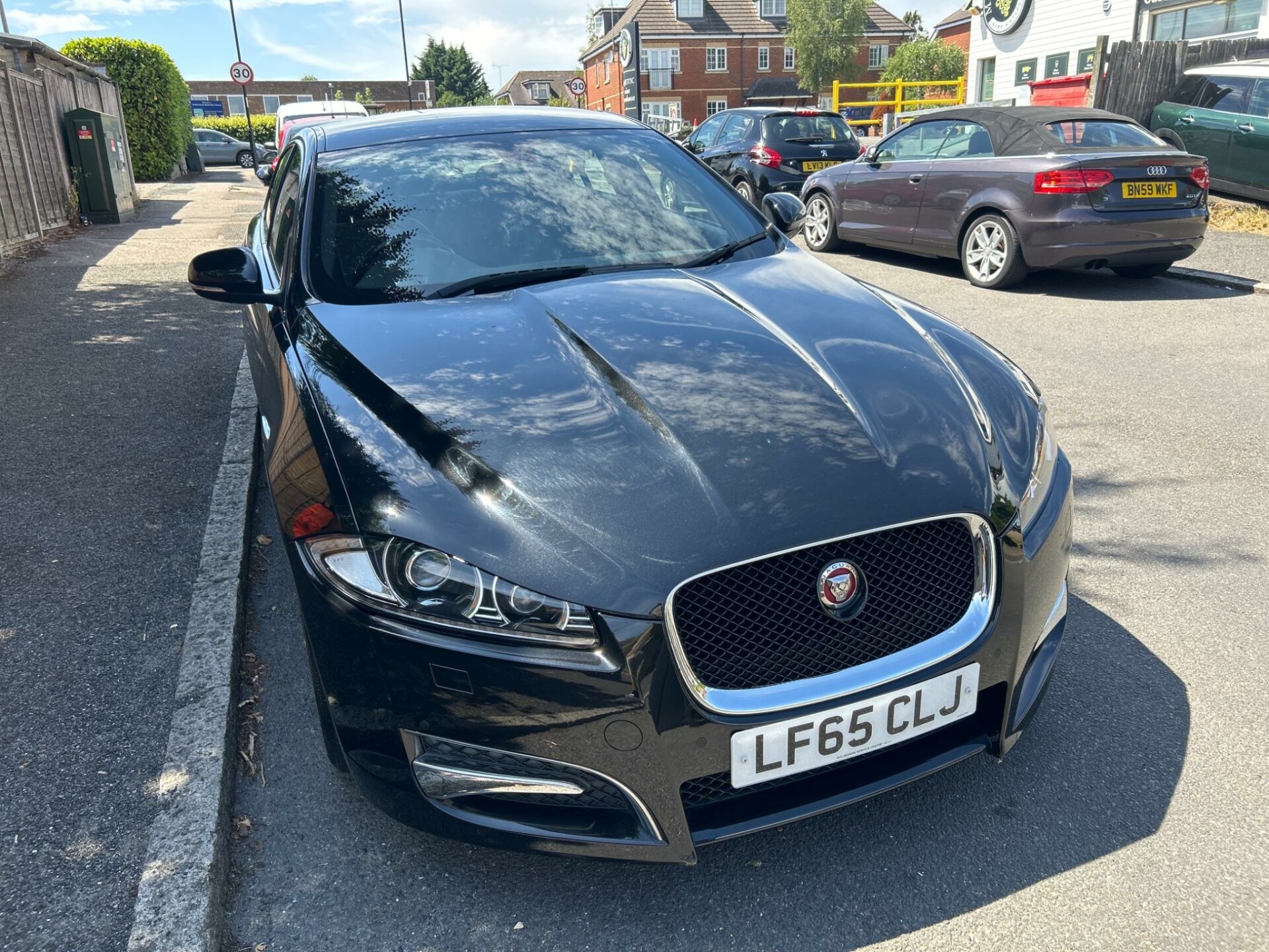 Jaguar XF