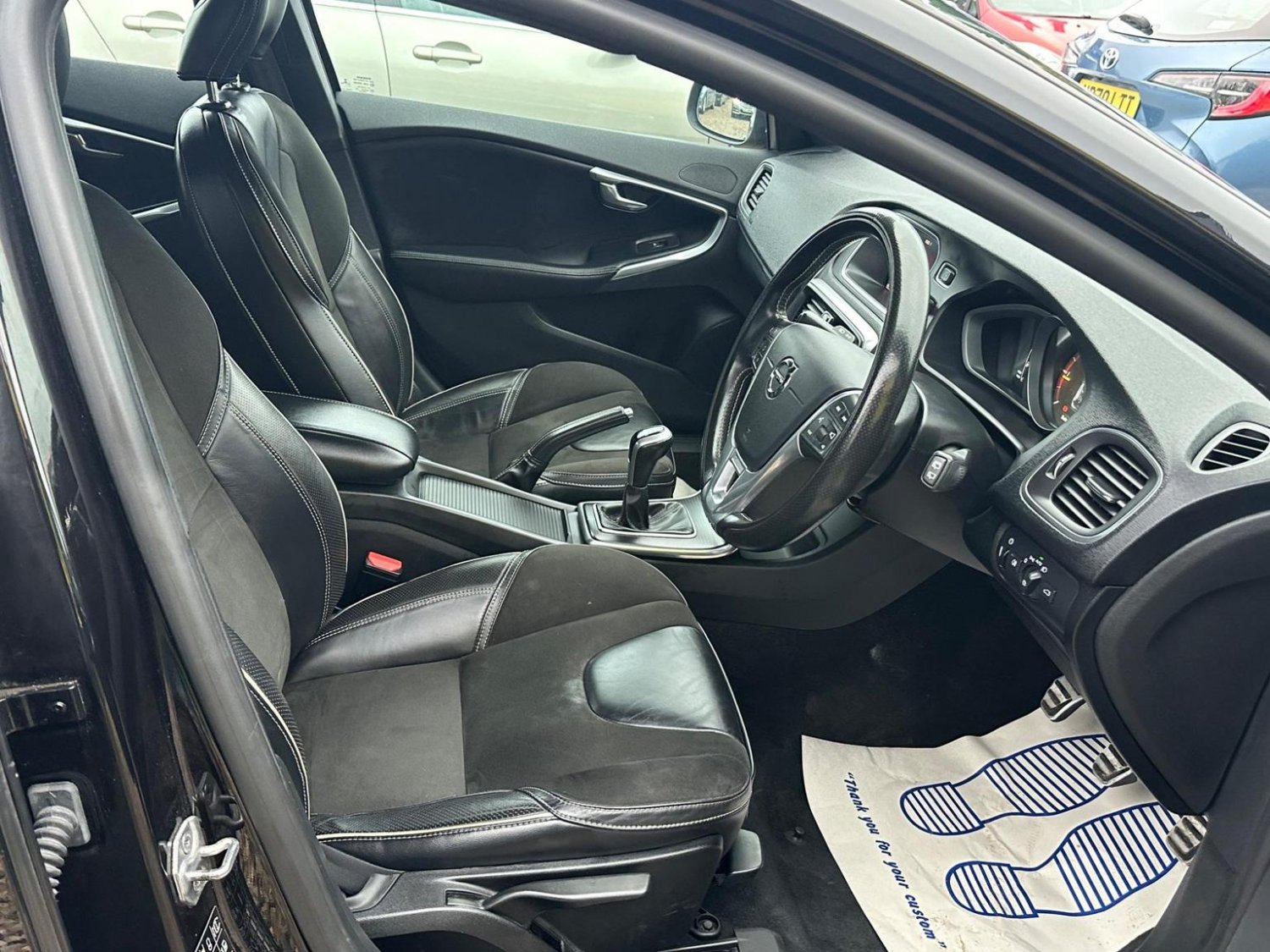 Volvo V40
