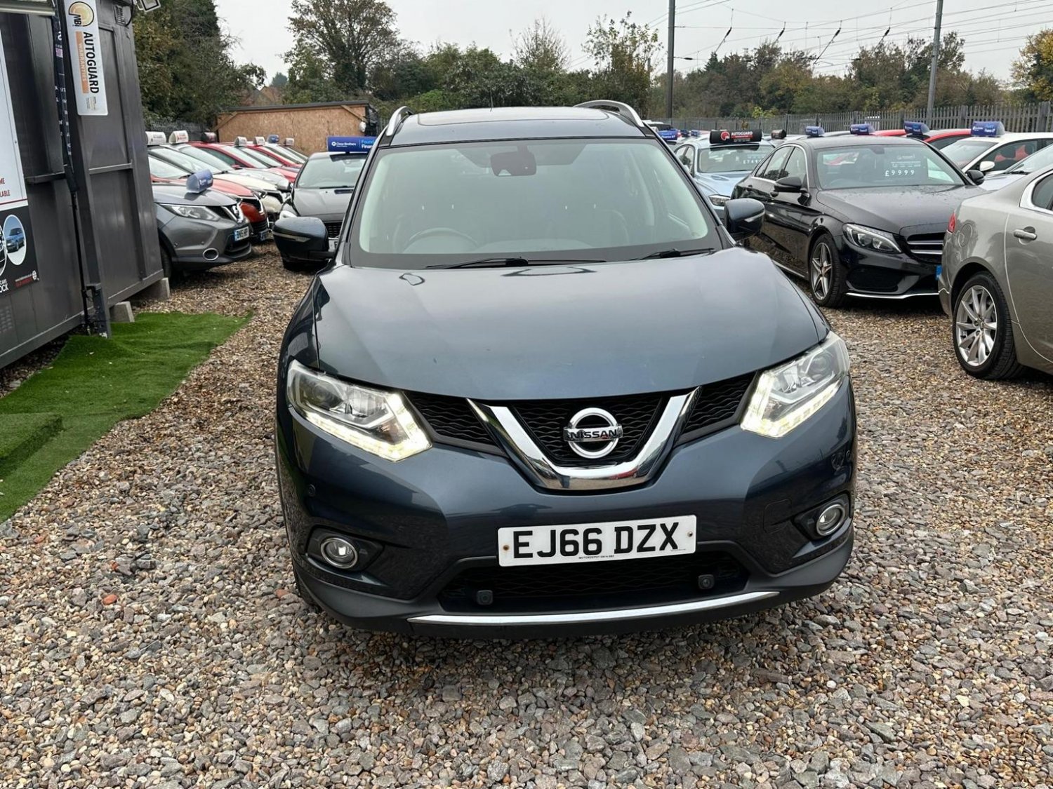 Nissan X Trail