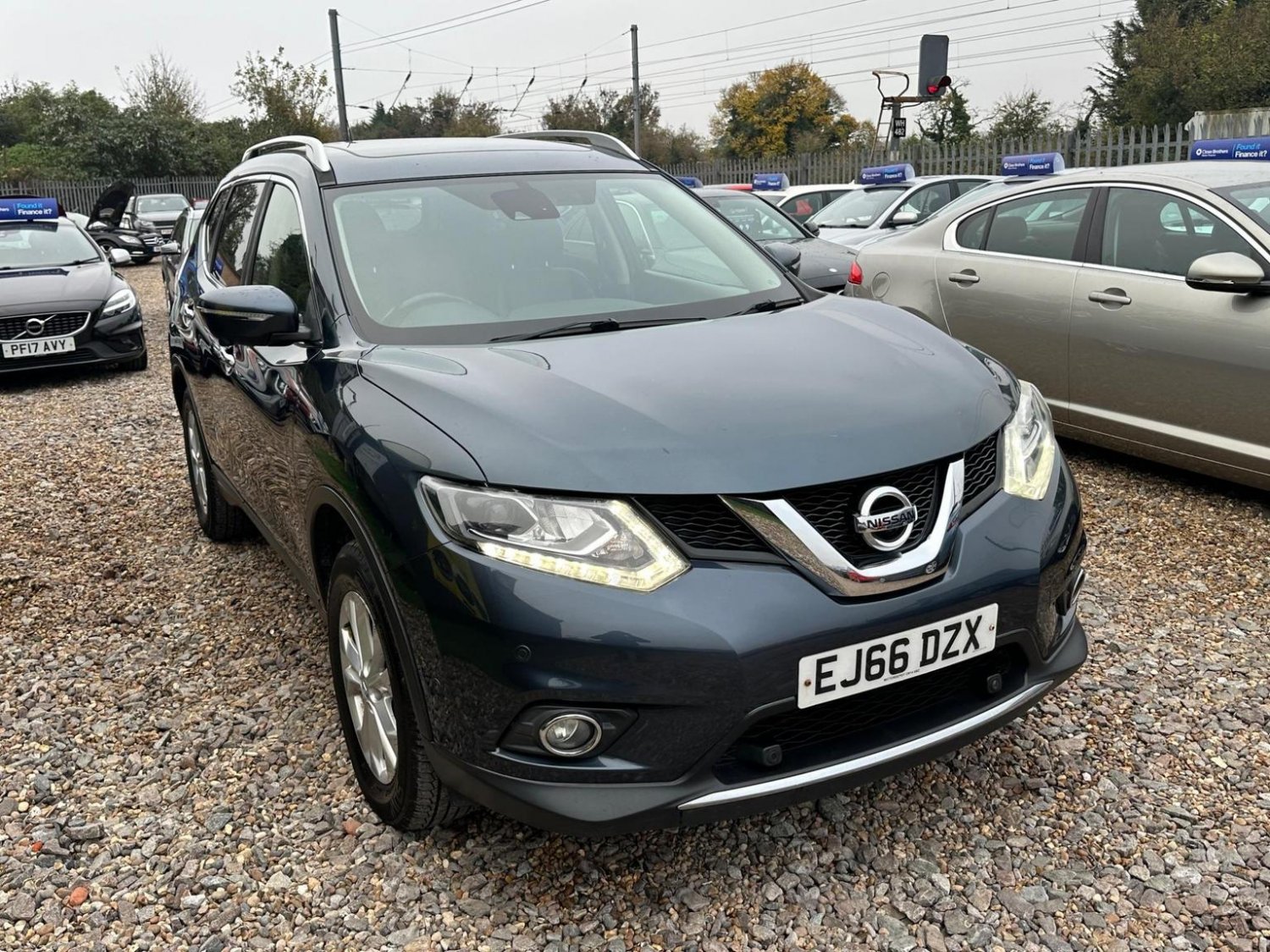 Nissan X Trail