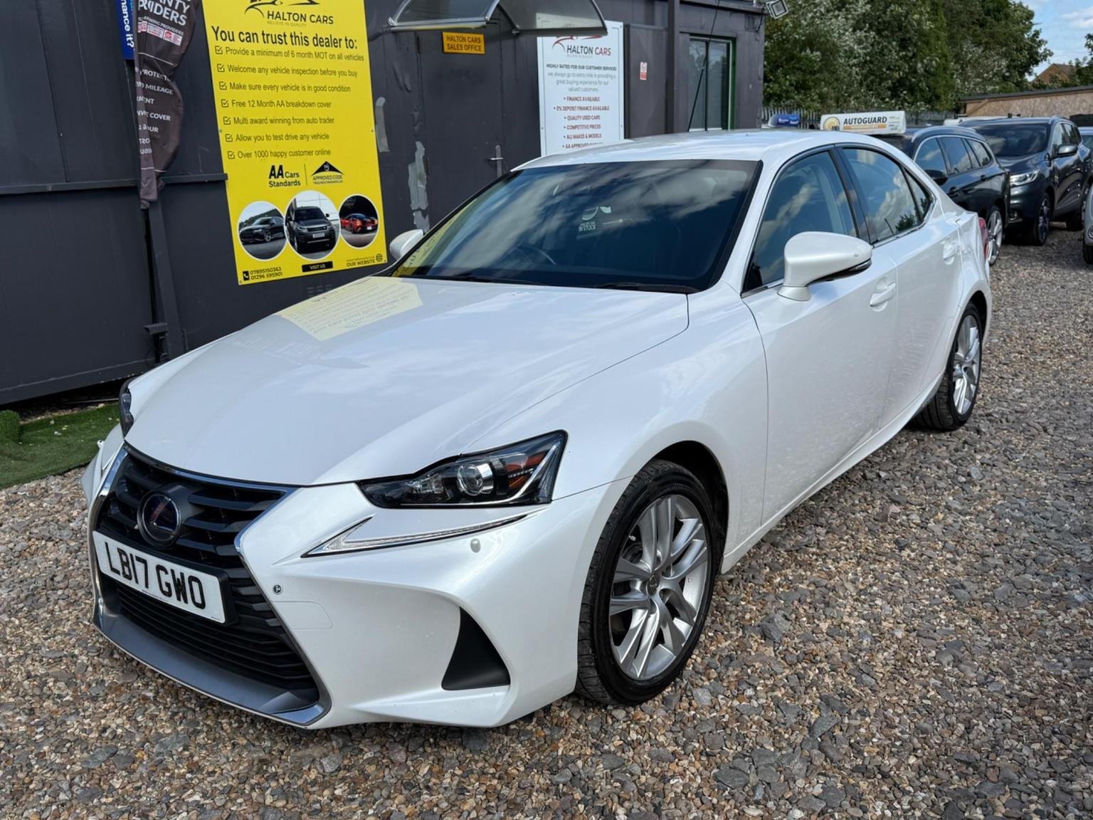 Lexus IS