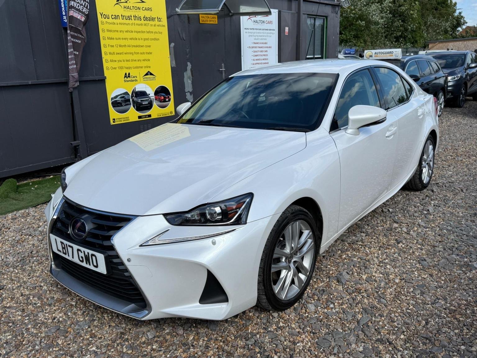 Lexus IS